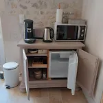 Panzió De Charme Dans Maison Charentaise 3*