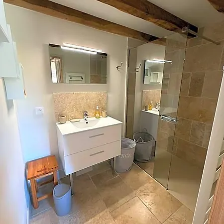 De Charme Dans Maison Charentaise ベッド・アンド・ブレックファスト