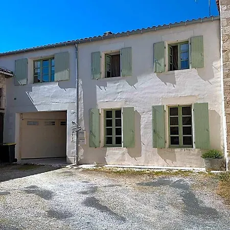 ベッド・アンド・ブレックファスト De Charme Dans Maison Charentaise Cozes