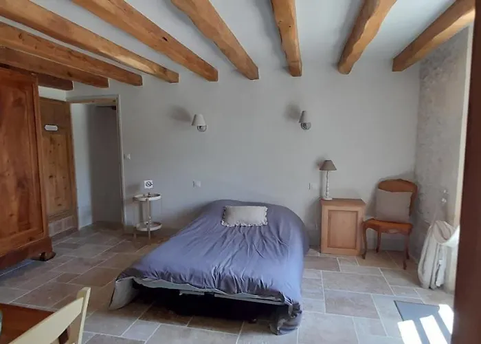 De Charme Dans Maison Charentaise Bed & Breakfast