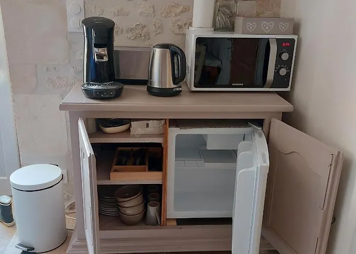 Bed & Breakfast De Charme Dans Maison Charentaise 3*